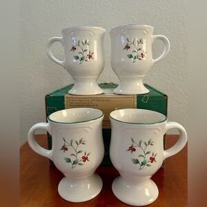 Pfaltzgraff  Winterberry  Pedestal  Mug  10 oz  Set of 4 Made  in  USA  1994